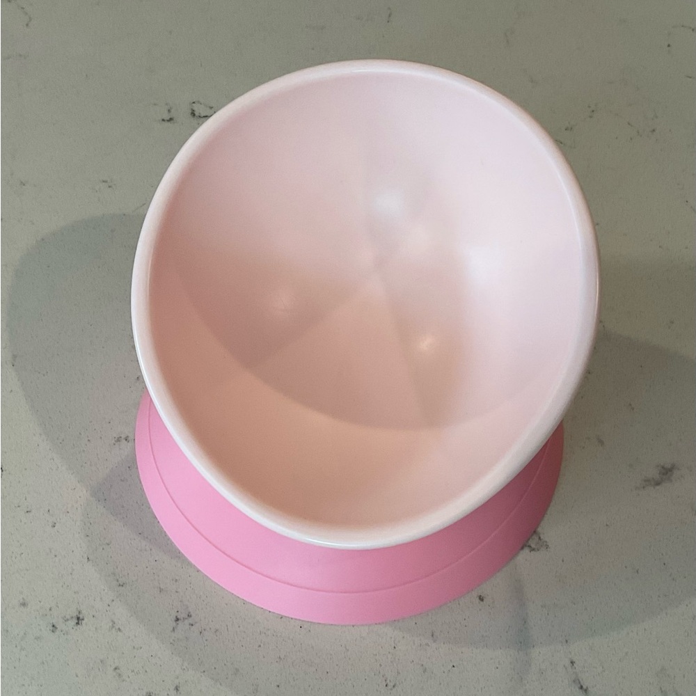 Pet Bowl, Cat/Dog feeder, Non-Slip Bottom Plastic Pet Bowl Pink in Color